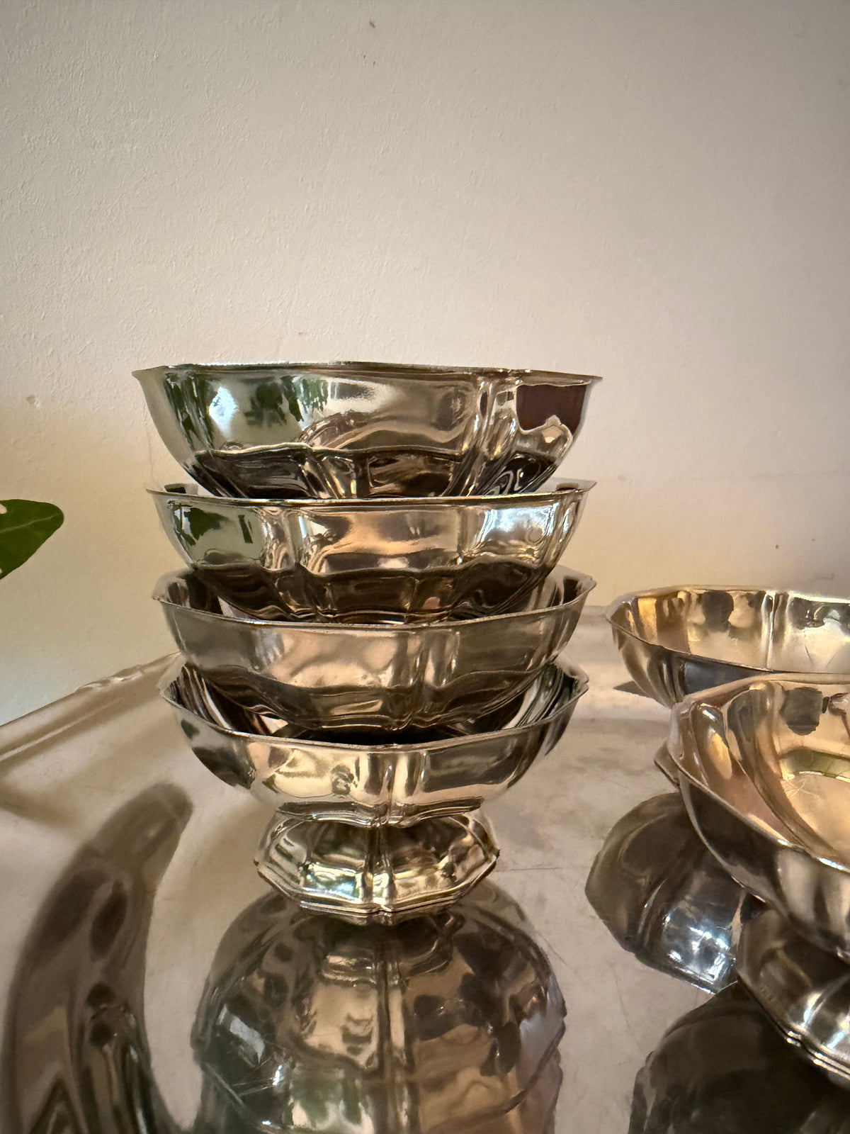 Set van 6 Chrome coupes en serveerschaal