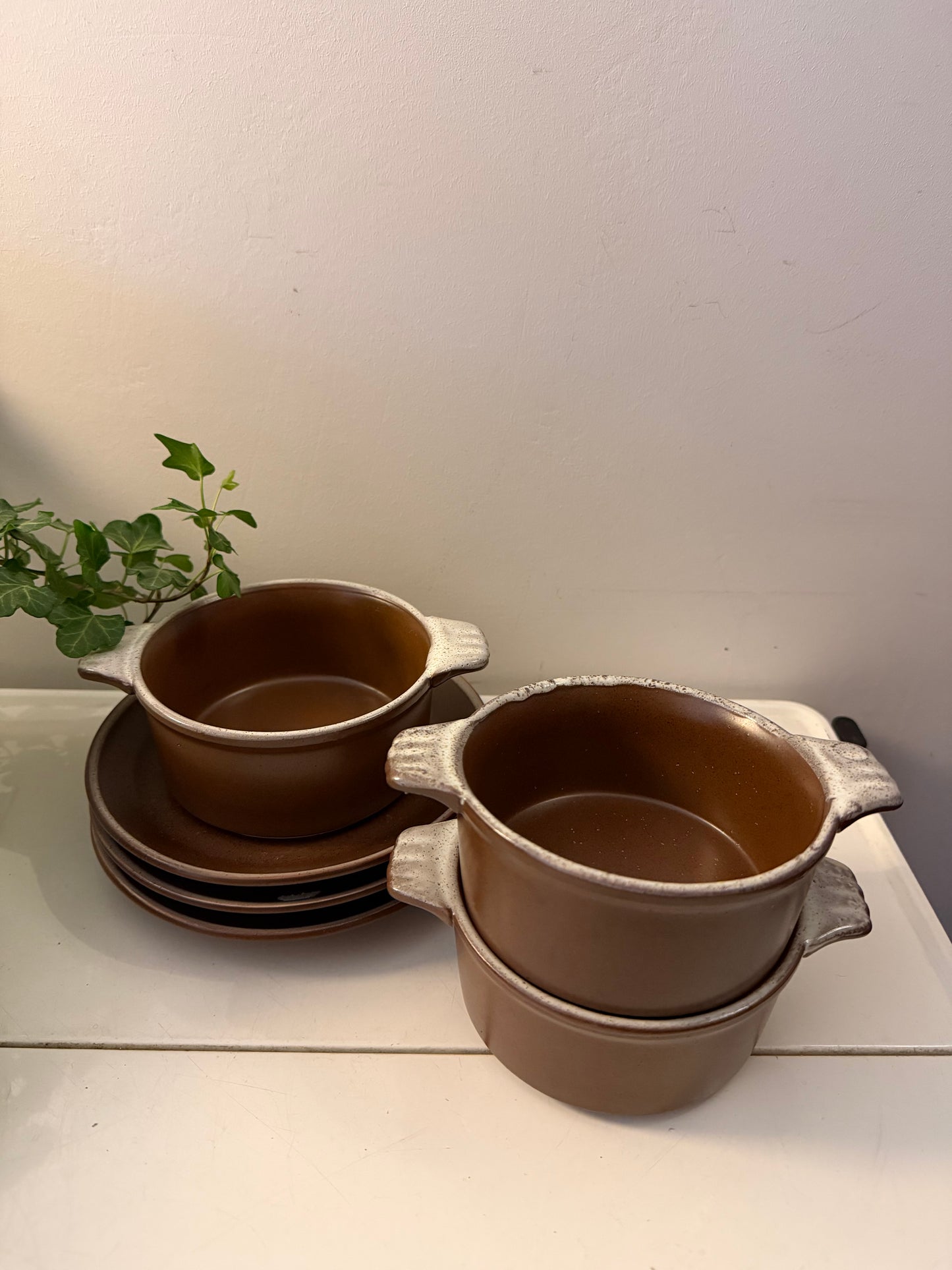 Jaren 70 soepkommen met bord keramiek set van 3