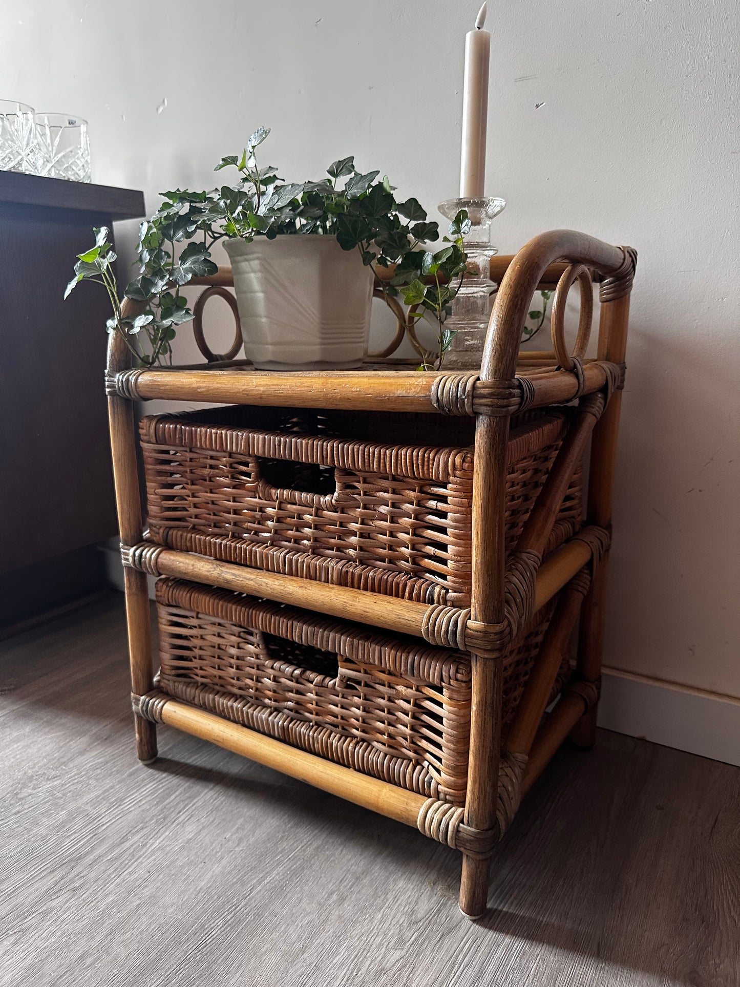 Vintage rotan ladekastje