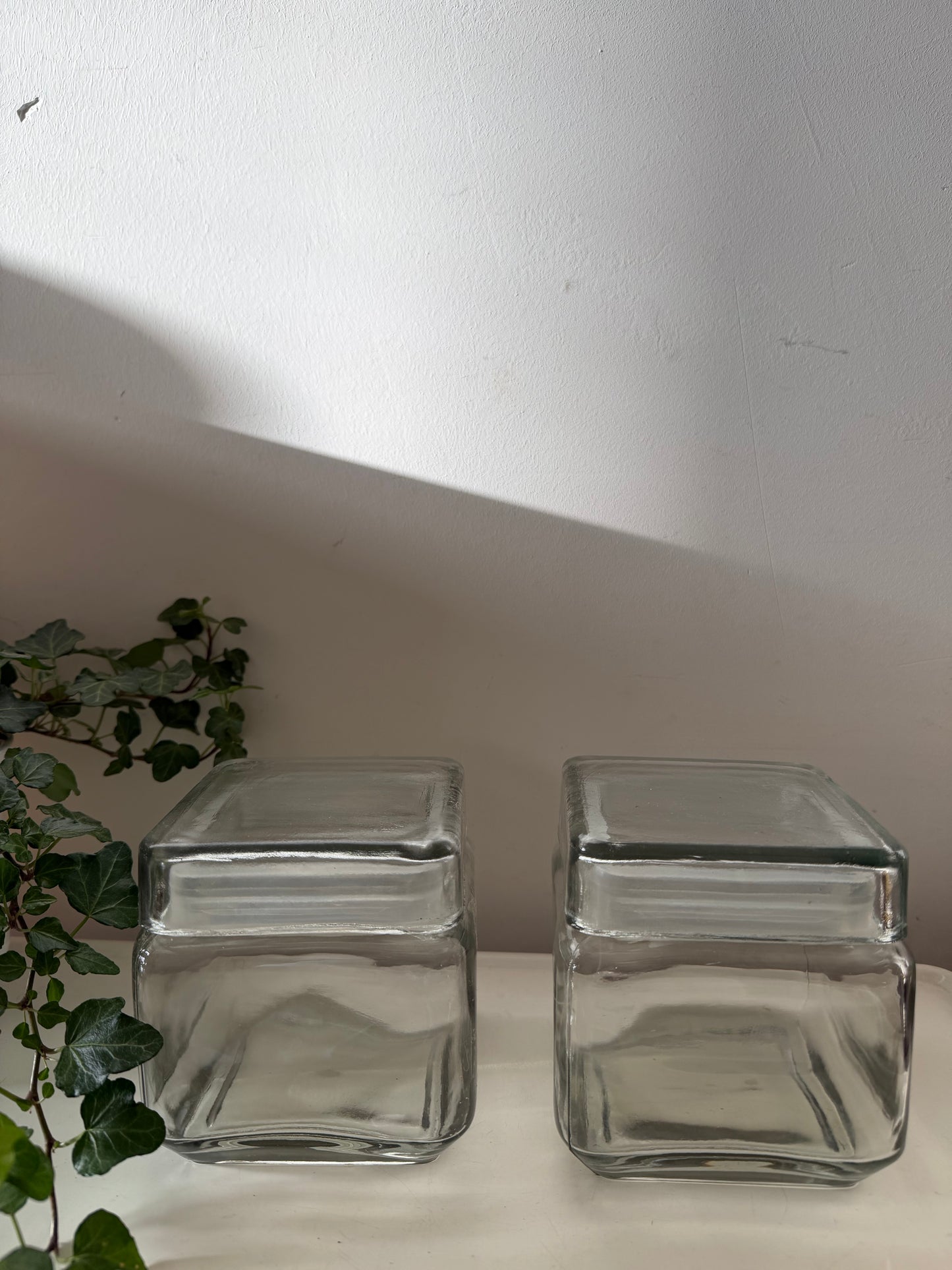 Set van 2 kubusvormige glazen voorraad potten