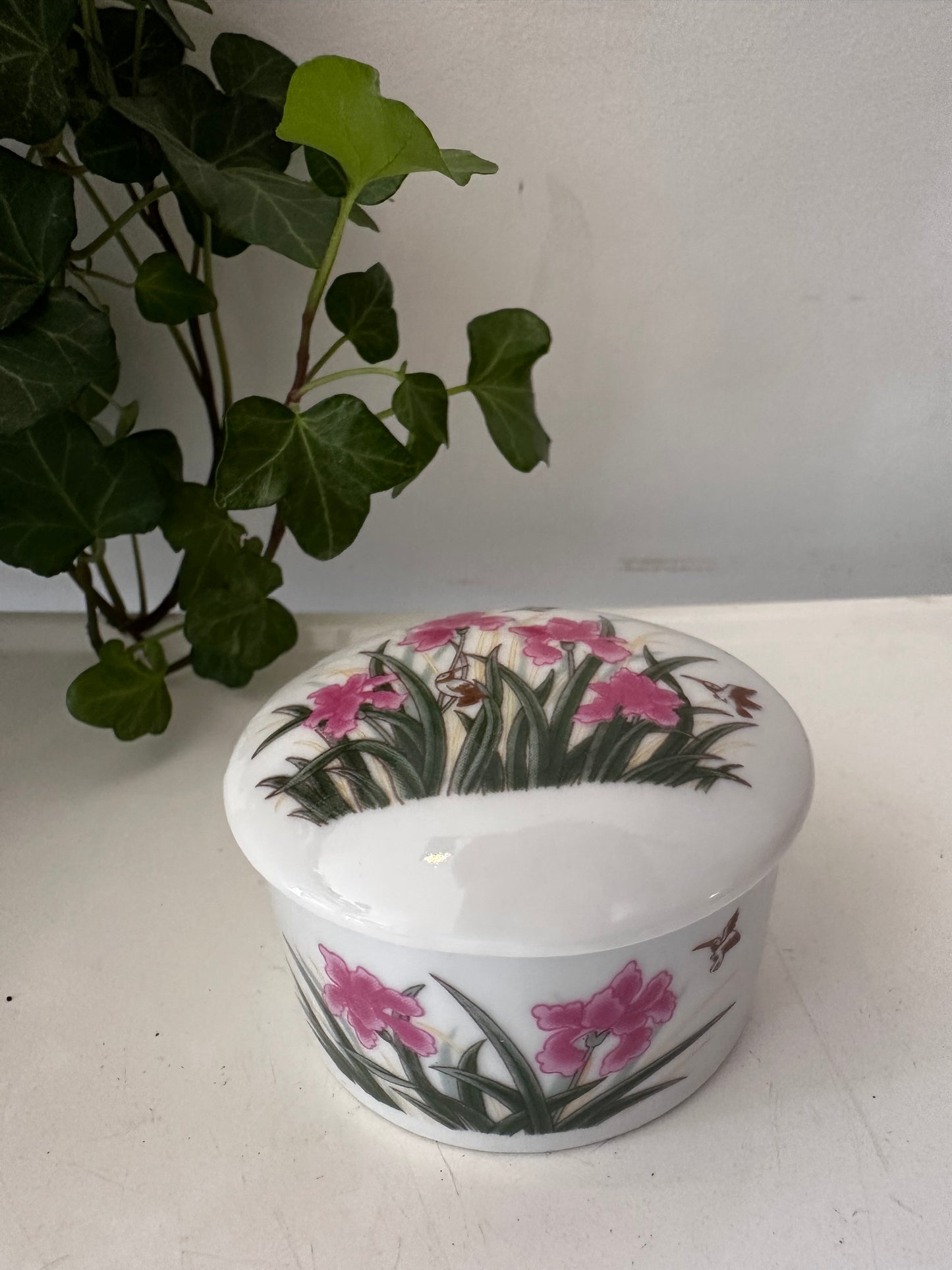 Porseleinen sieradendoosje