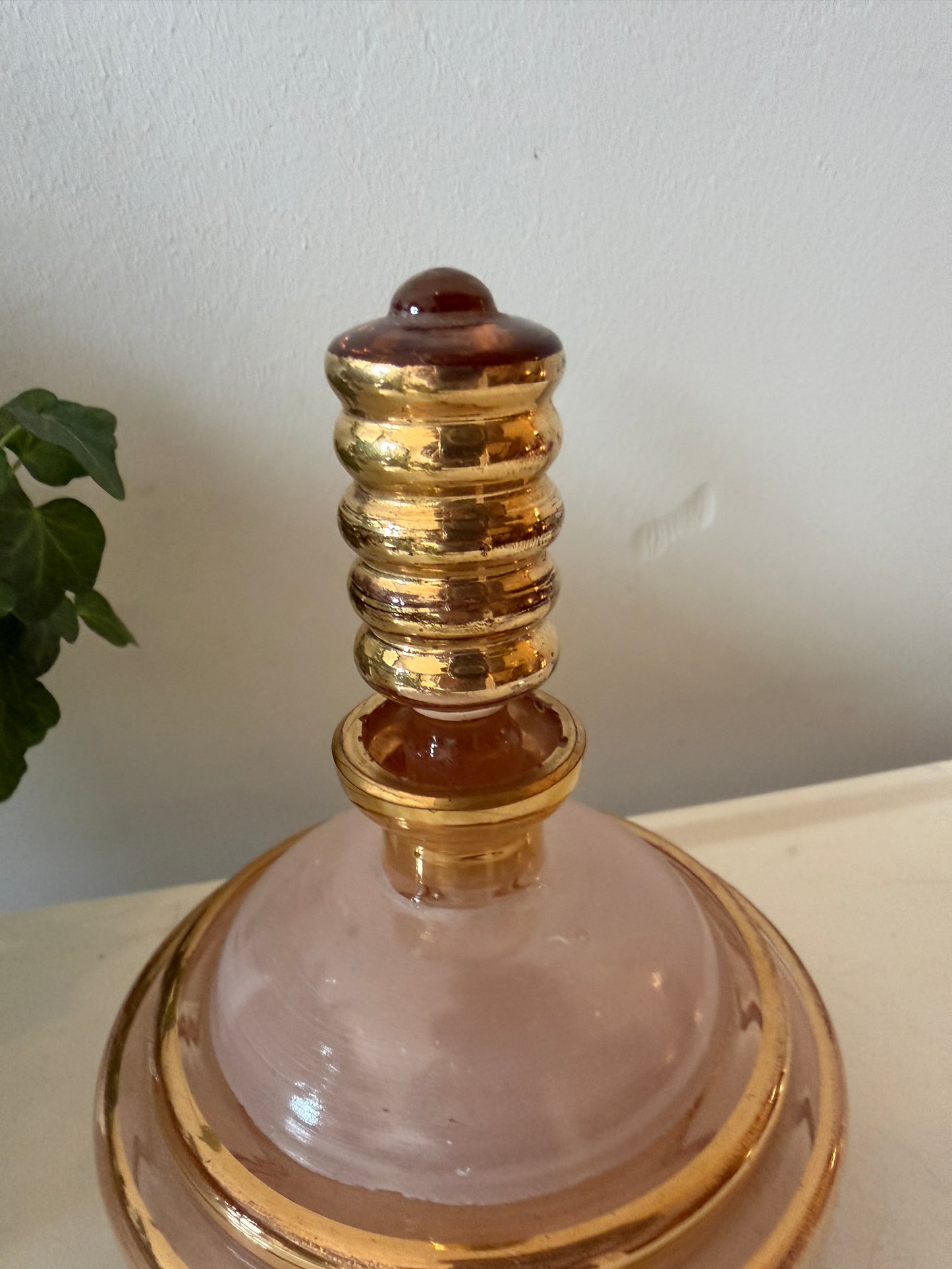Parfumfles glas roze en goud kleurig