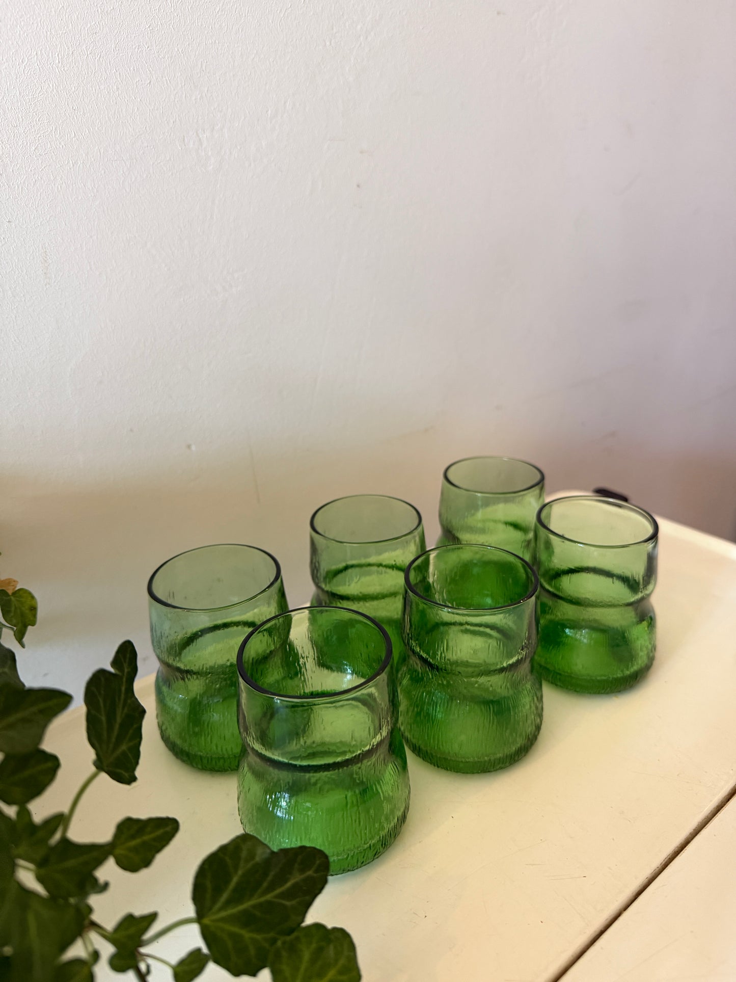 Set van 6 Amaro Averna smaragd groene glazen