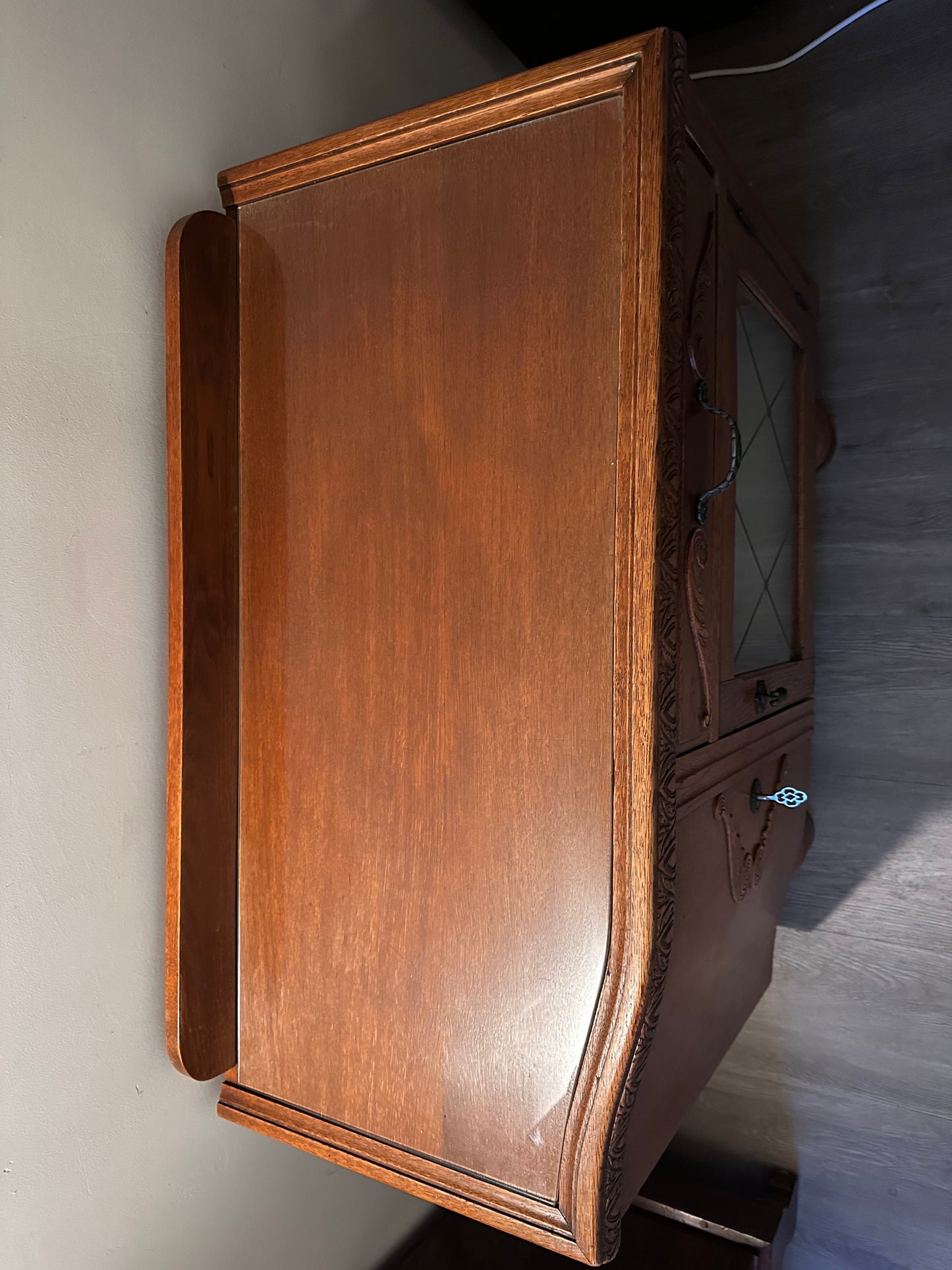 Vintage Art Deco theekastje dressoirtje