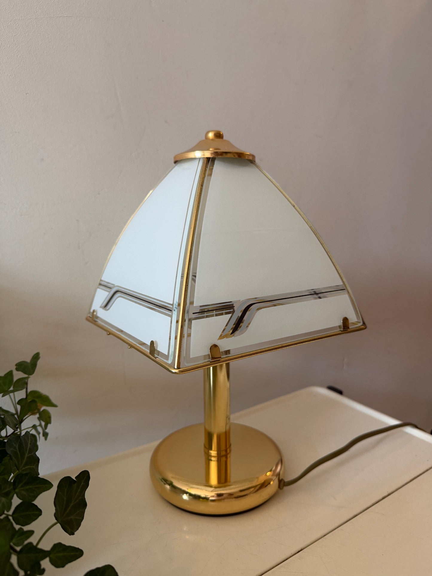 Hollywood Regency Piramide tafellamp