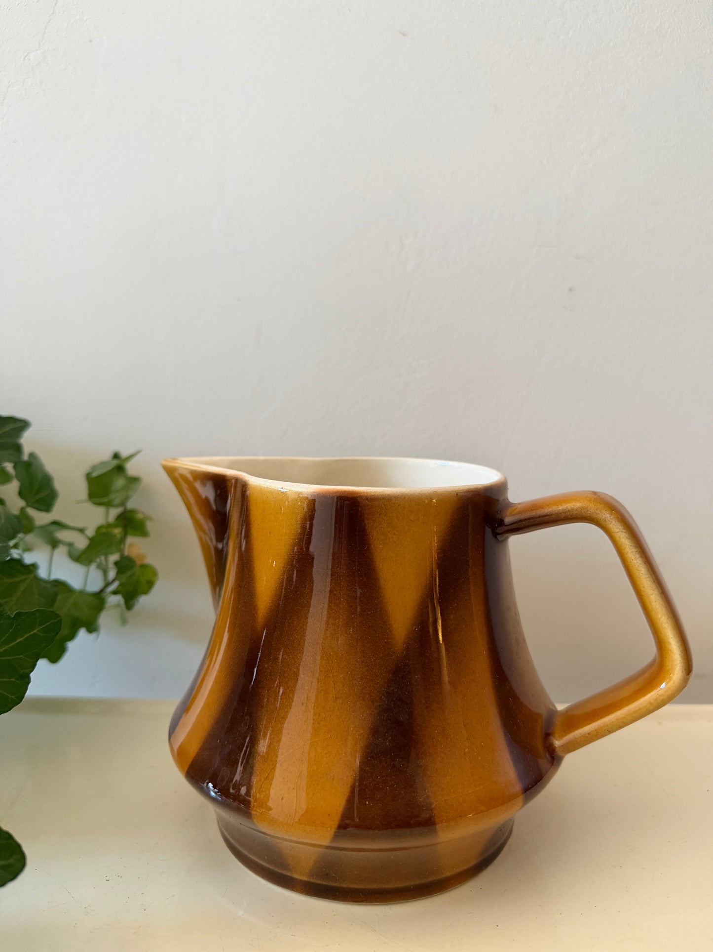 Bunzlauer keramieken schenkkan jaren 20/30 art deco
