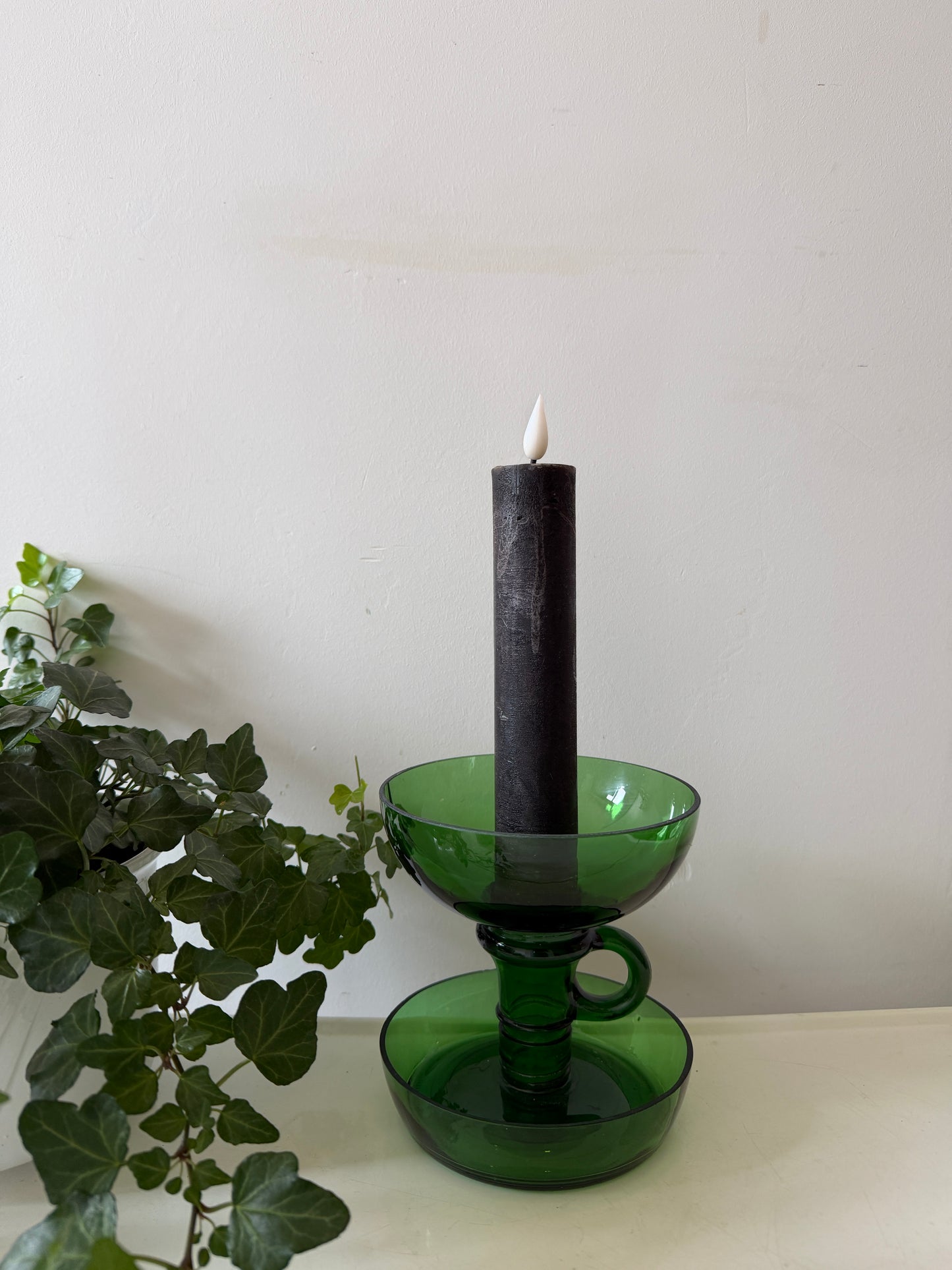 Groen glazen kandelaar