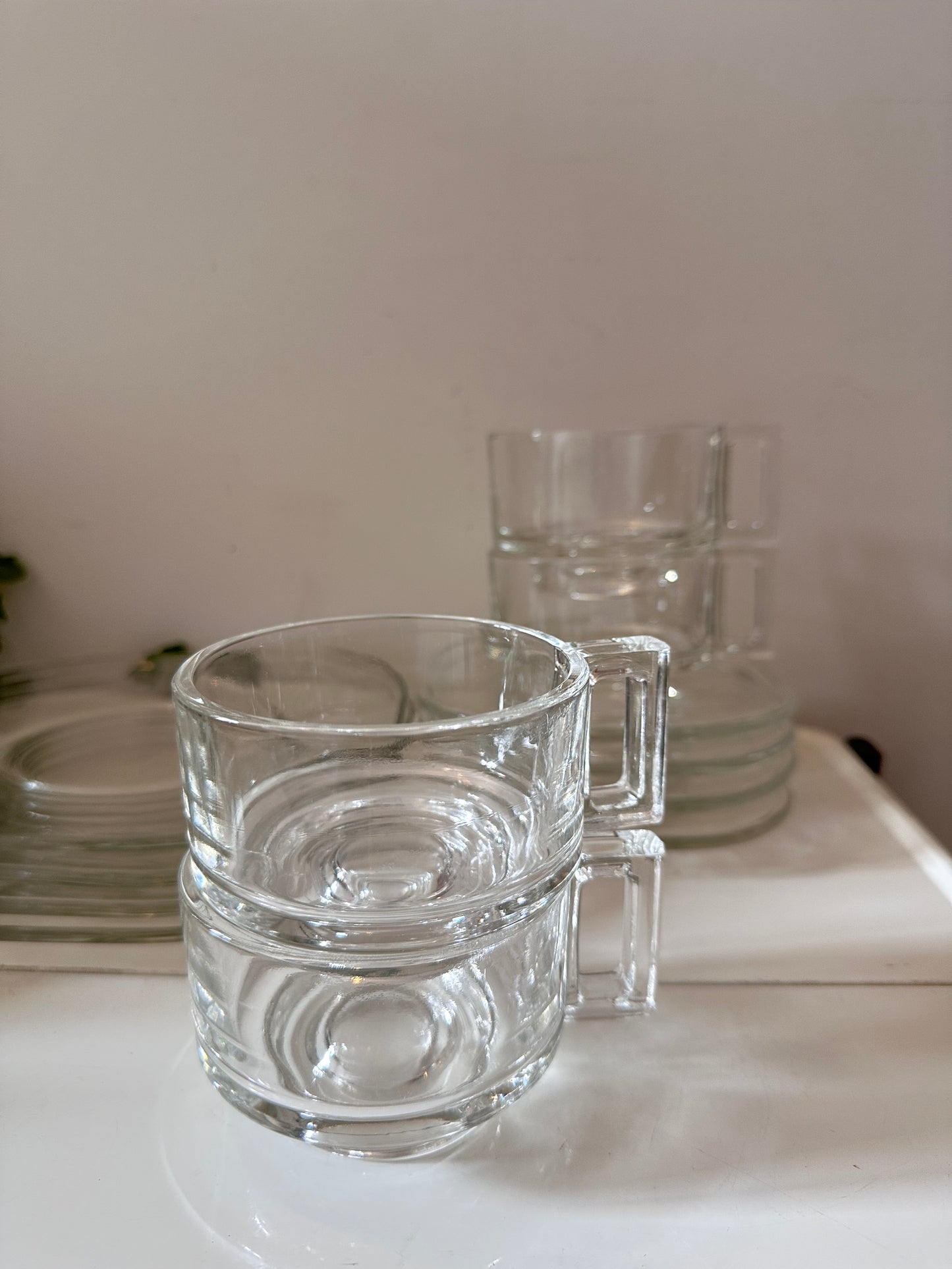 Italiaans design ontbijt set 4 borden en 4 kop en schotels