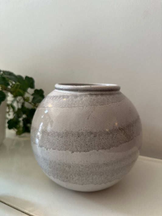 West Germany vaas grijstinten