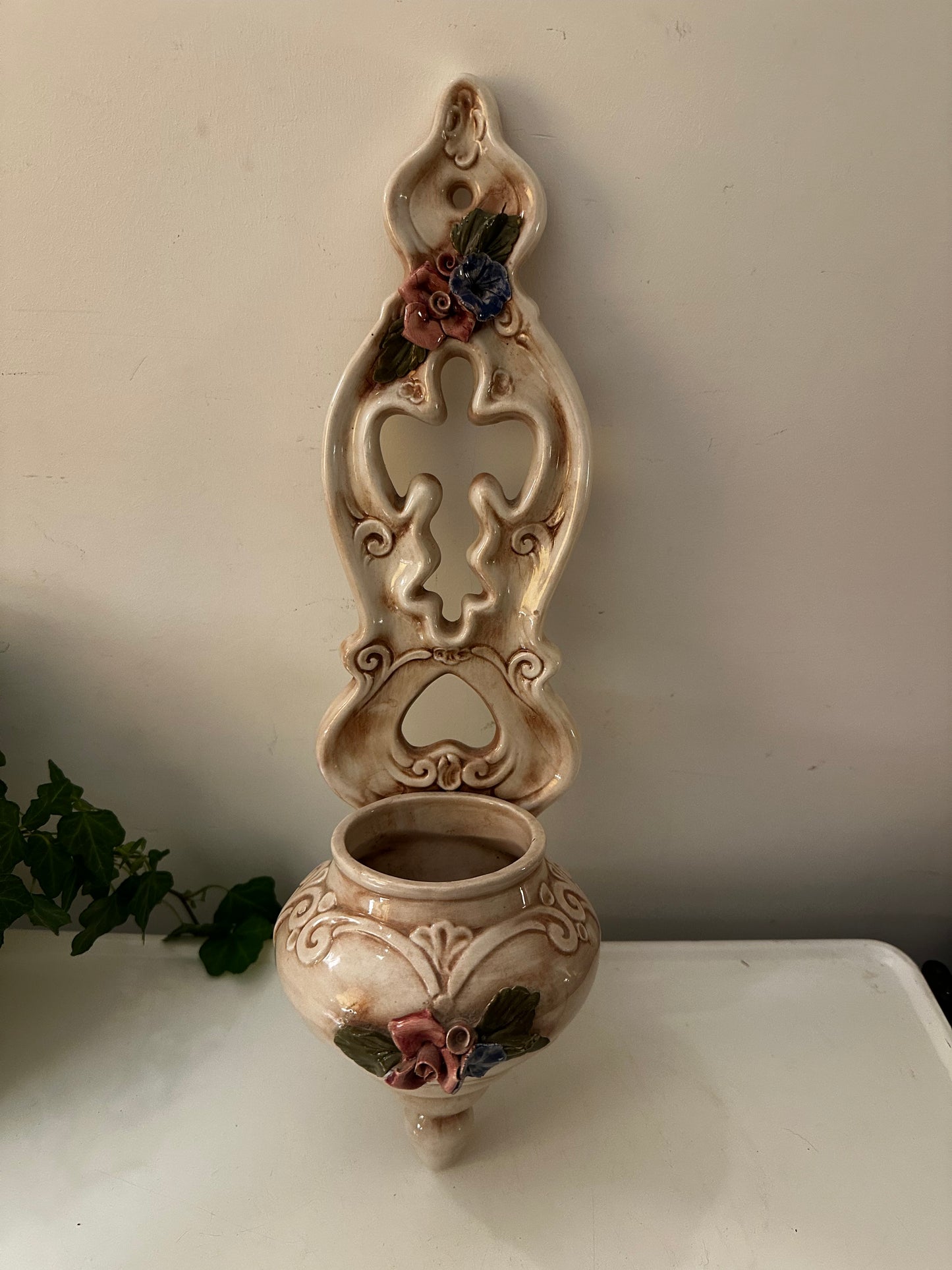 Wandvaasje Italiaans keramiek