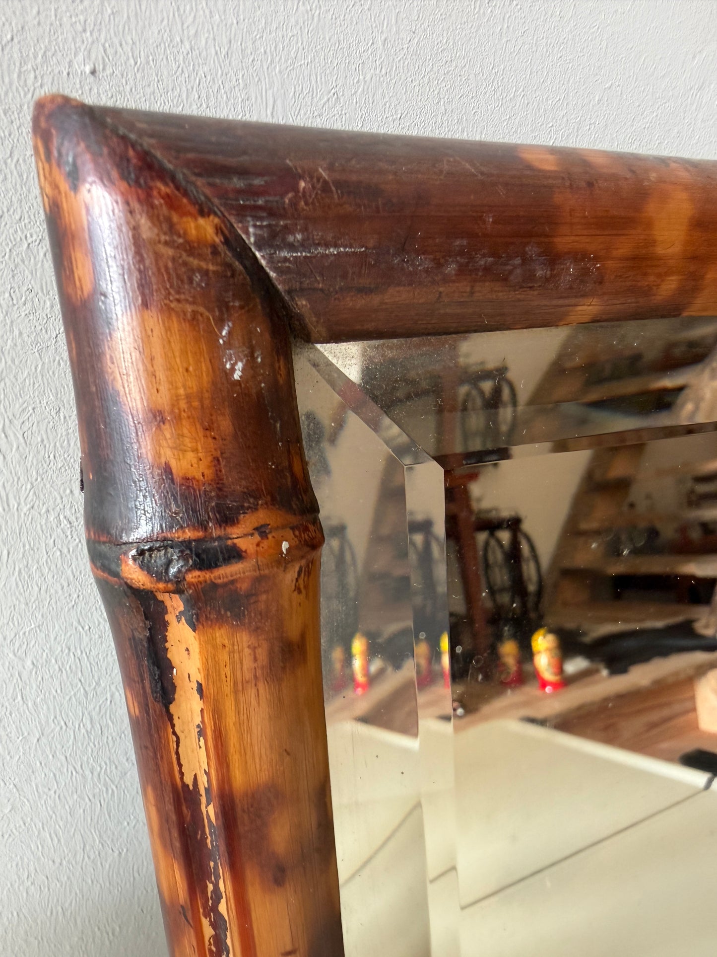 Vintage spiegel met houten lijst en facet geslepen glas