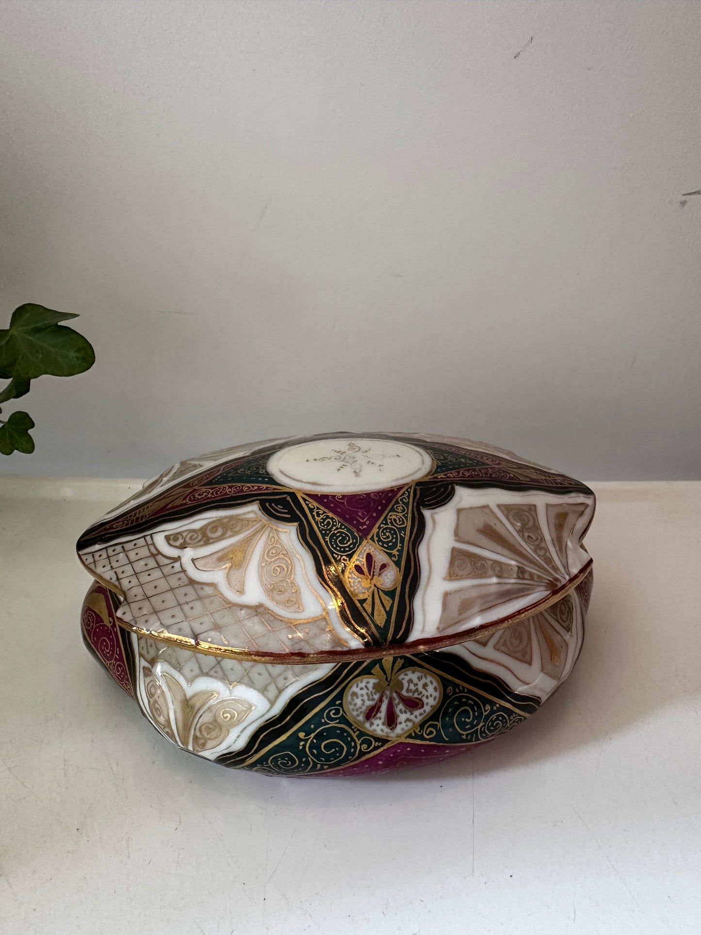 Porseleinen bewaardoosje