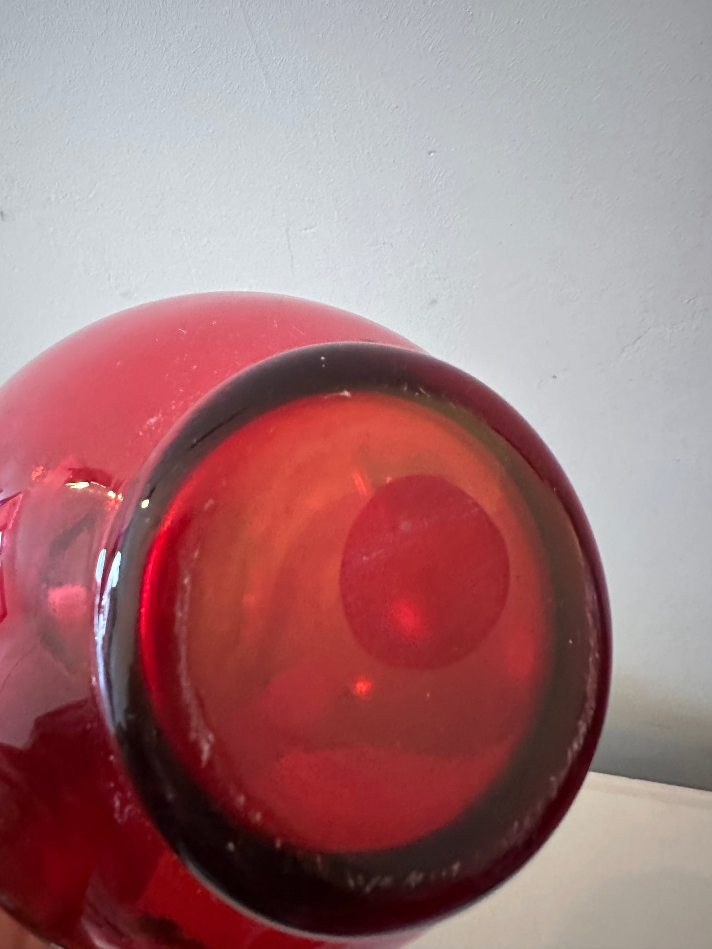 Cerise roze karaf Scandinavisch design