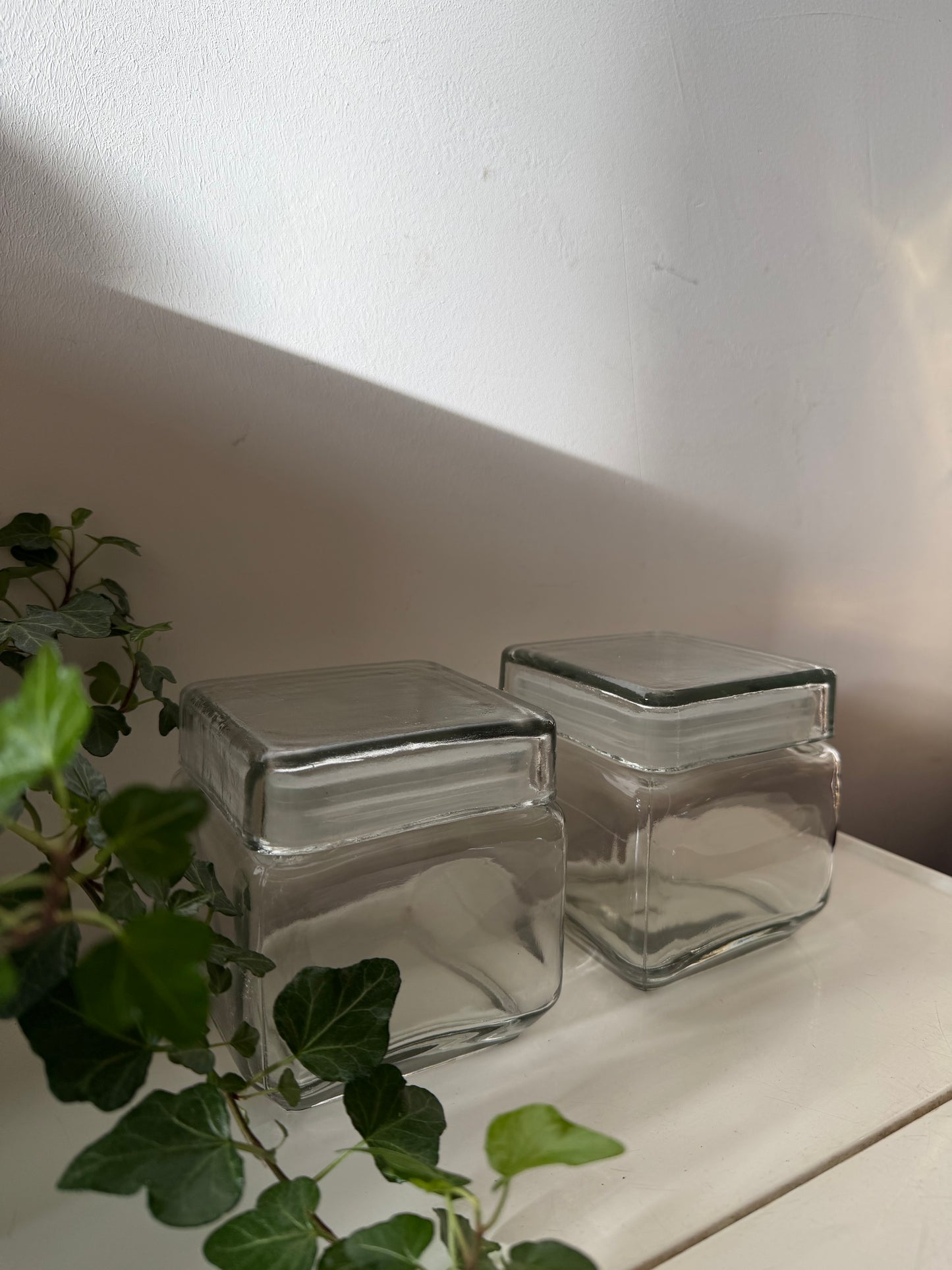 Set van 2 kubusvormige glazen voorraad potten