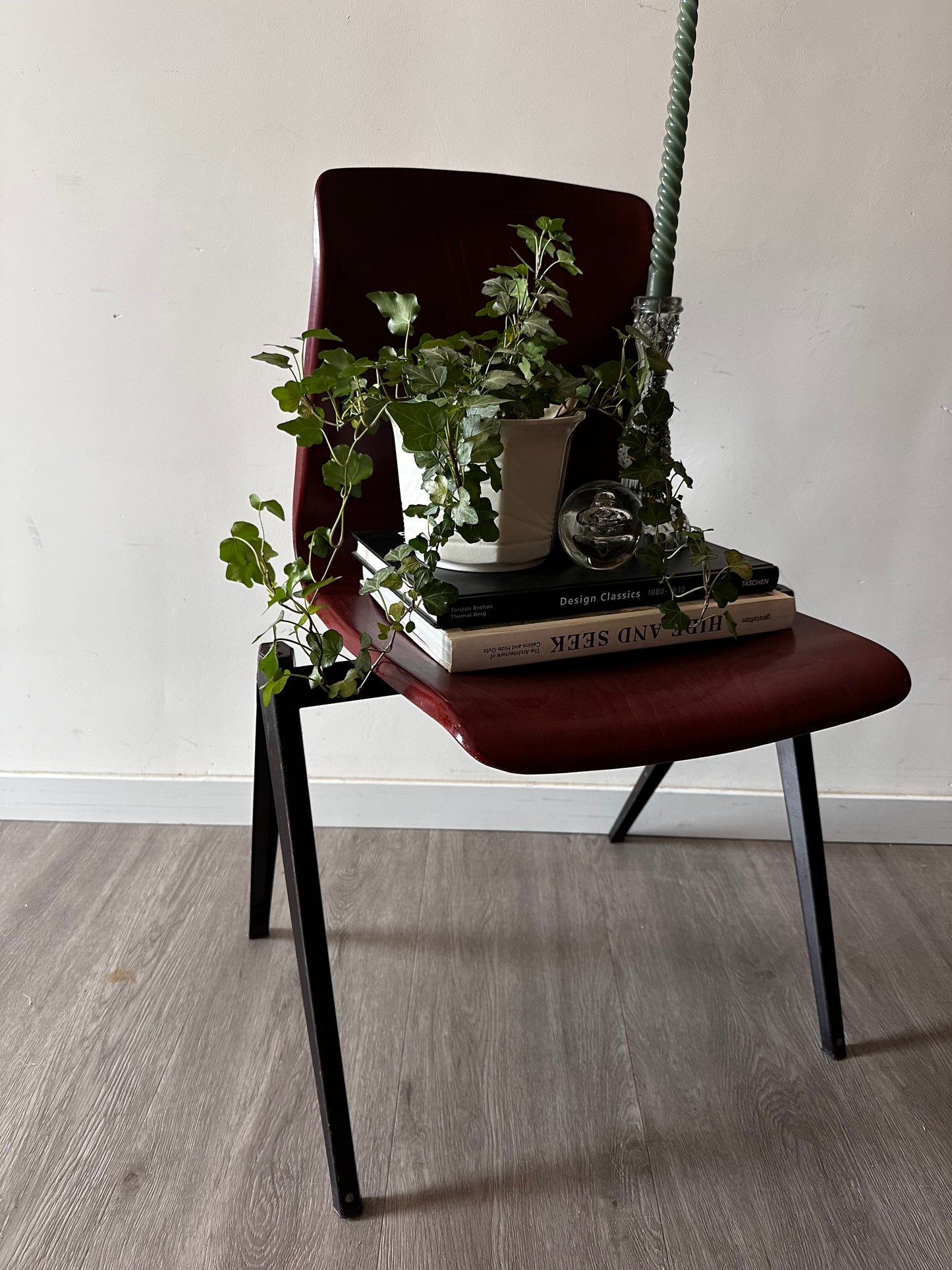 Thur op Seat Galvanitas Pagholz jaren 70 vintage stoel