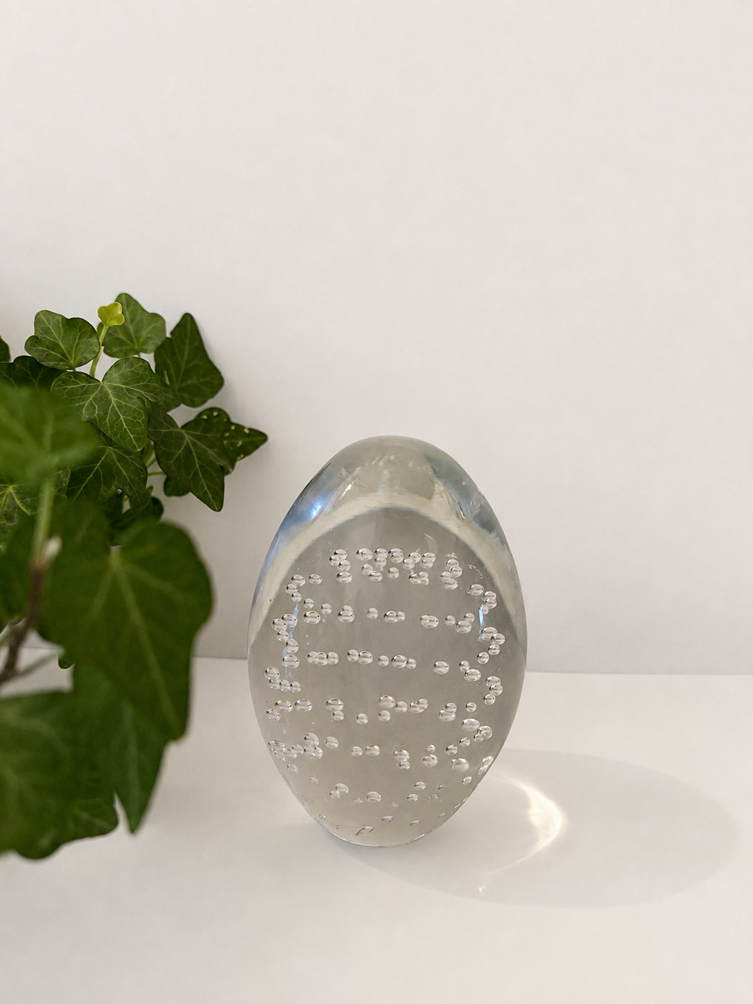 Glazen press papier met bubbels