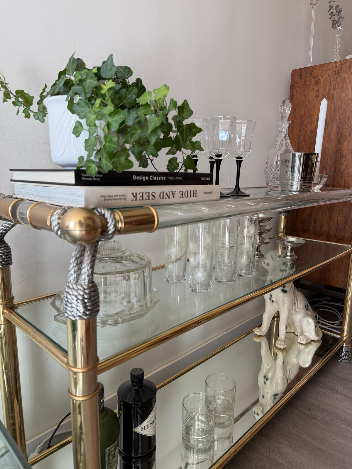 Hollywood Regency sidetable / bar console