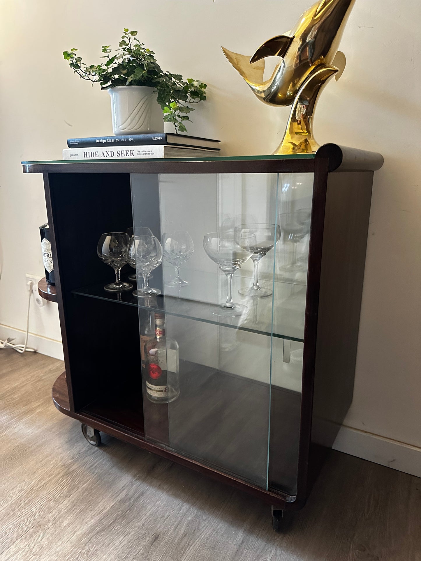Art deco bar drankenkast op wielen