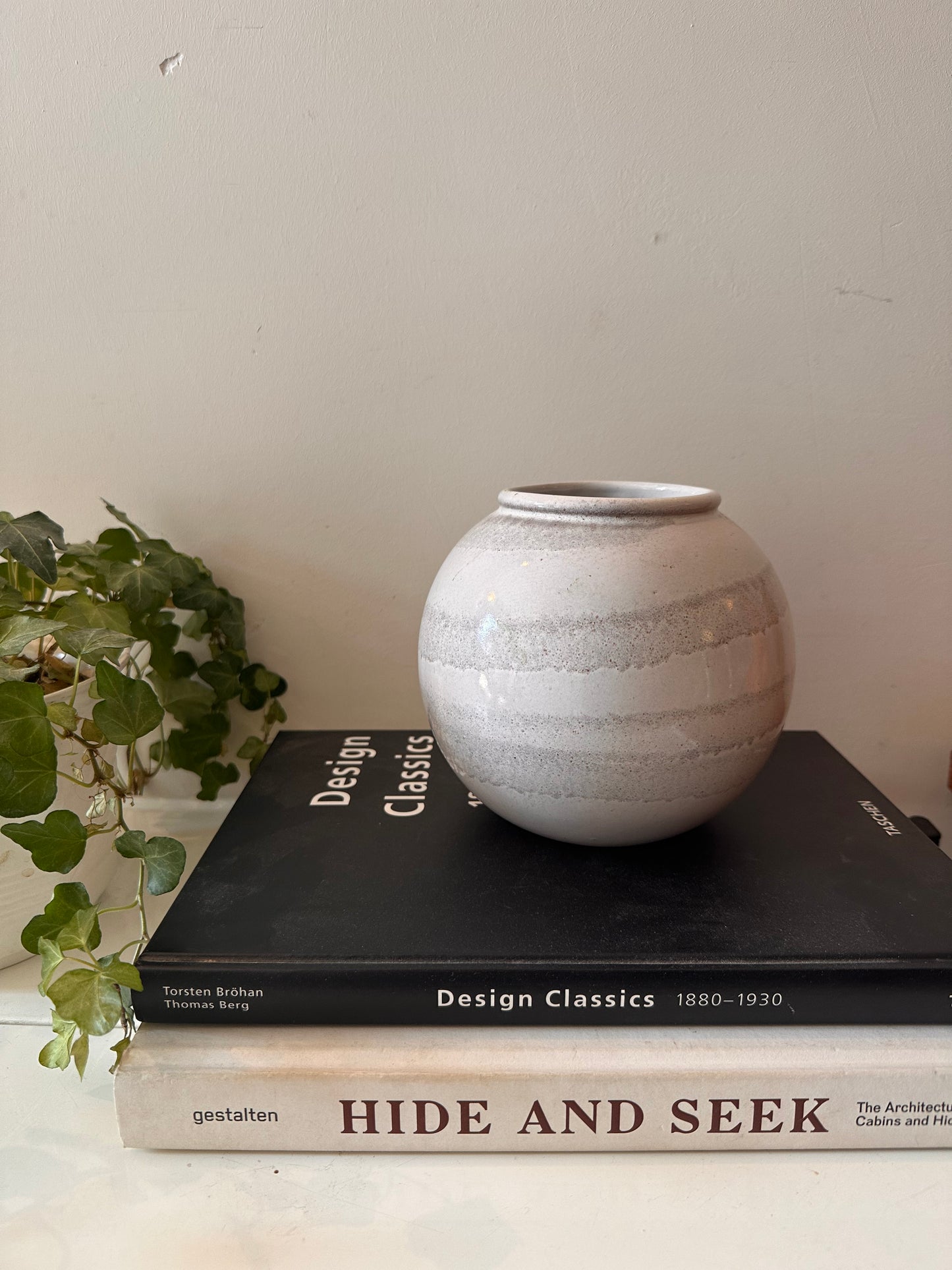 West Germany vaas grijstinten