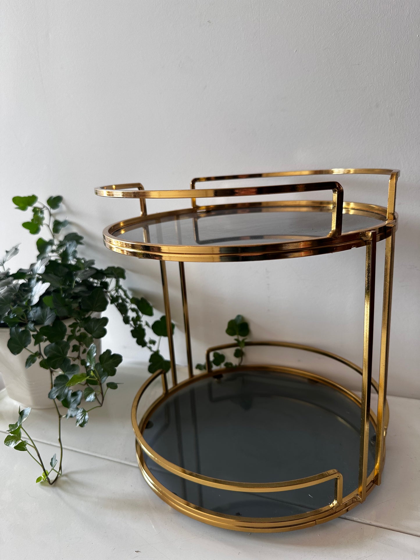 Messing met rookglas etagère