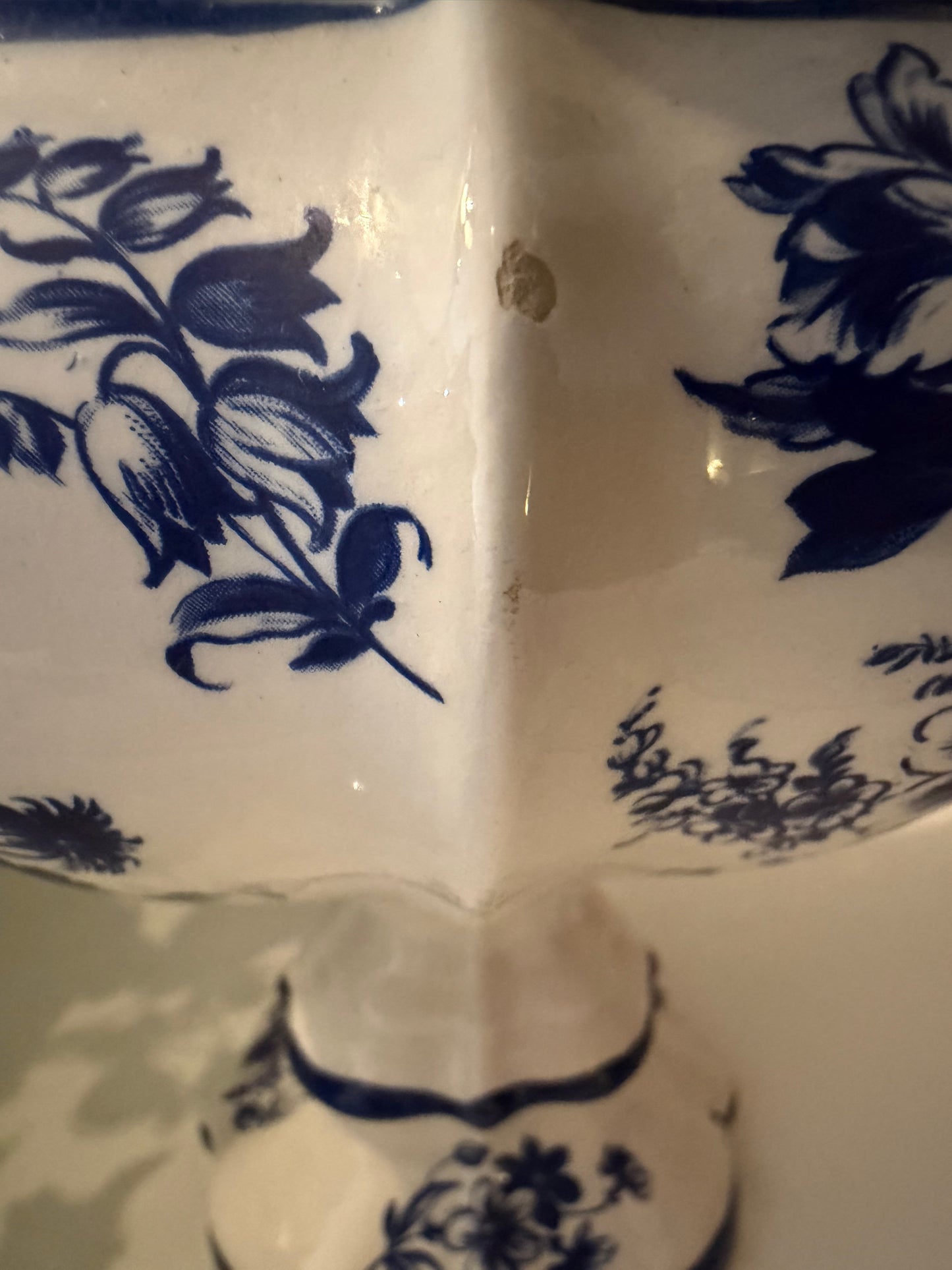 Blauw witte tulpenvaas