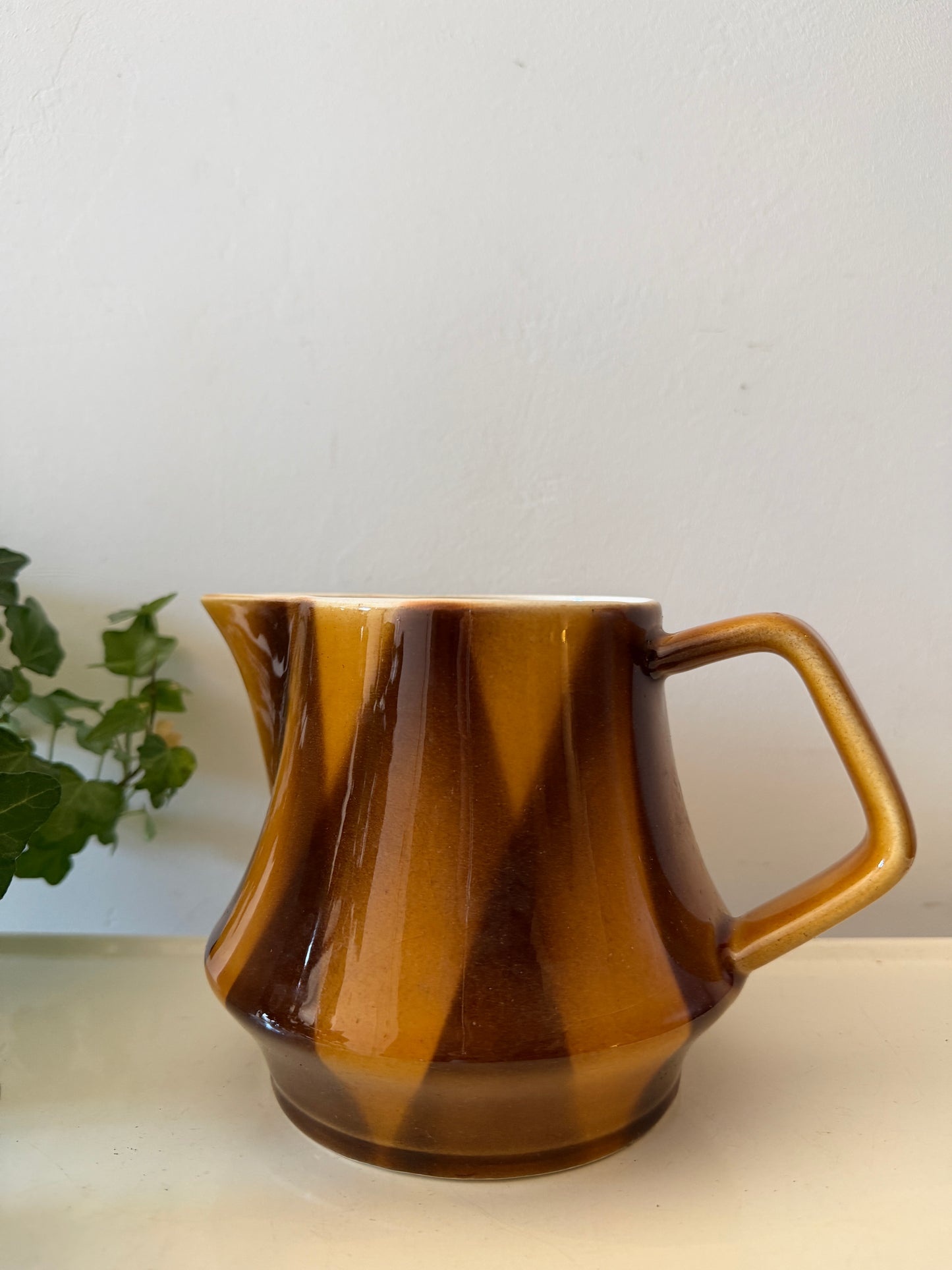 Bunzlauer keramieken schenkkan jaren 20/30 art deco