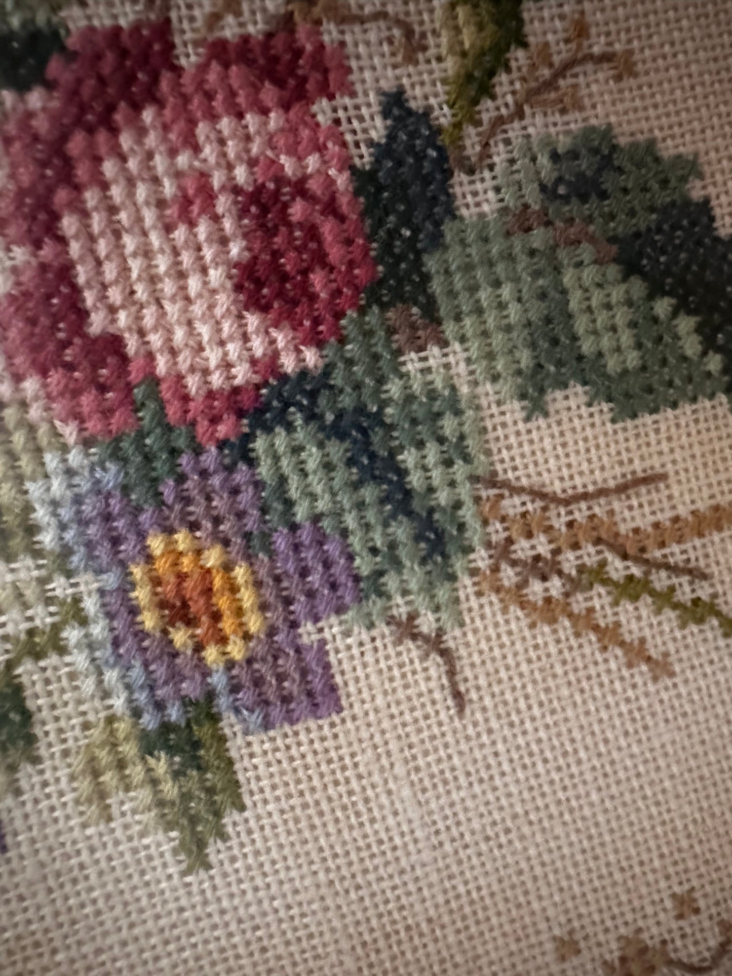 Lijstje met vintage borduurwerkje