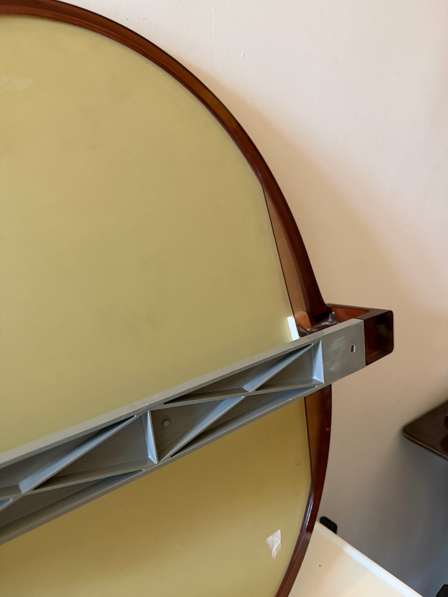 Mid Century Ovale Spiegel