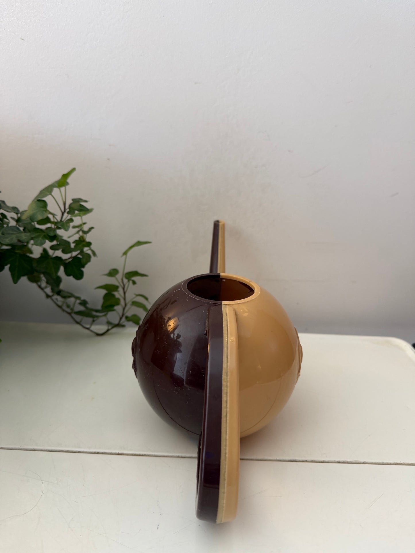Vintage jaren 70 kunststof gieter