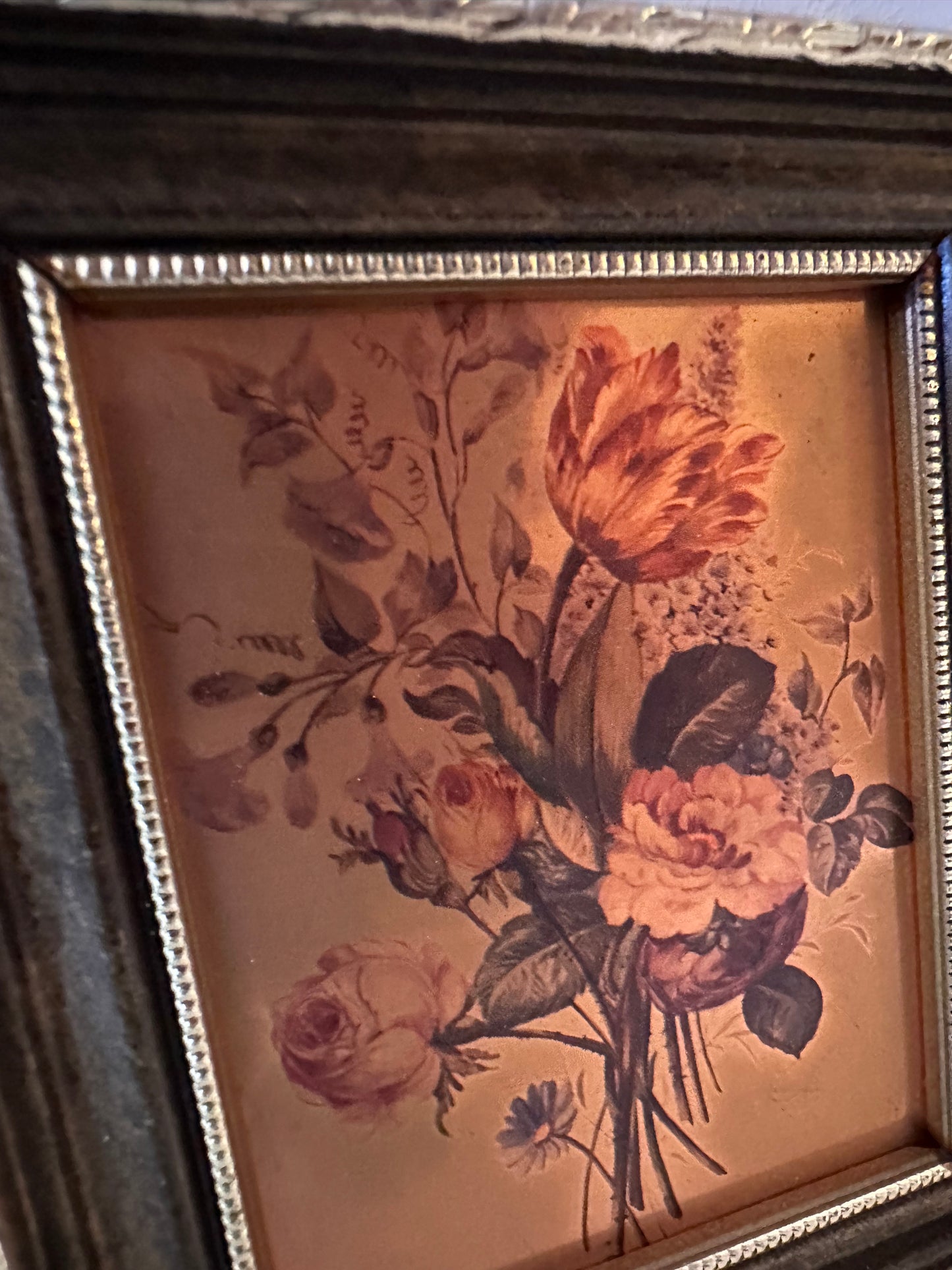 Klassiek prentje van een boeket in lijstje