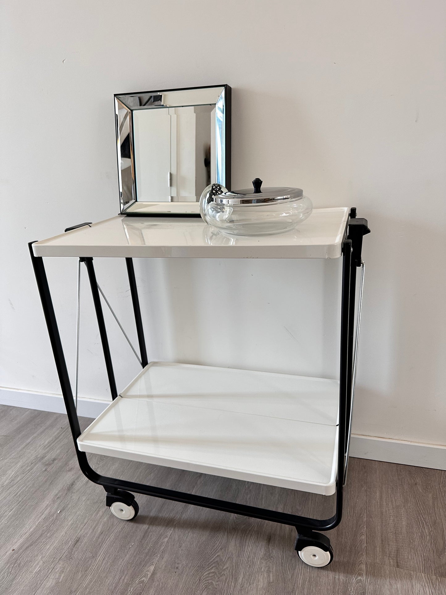 Design serveer trolley