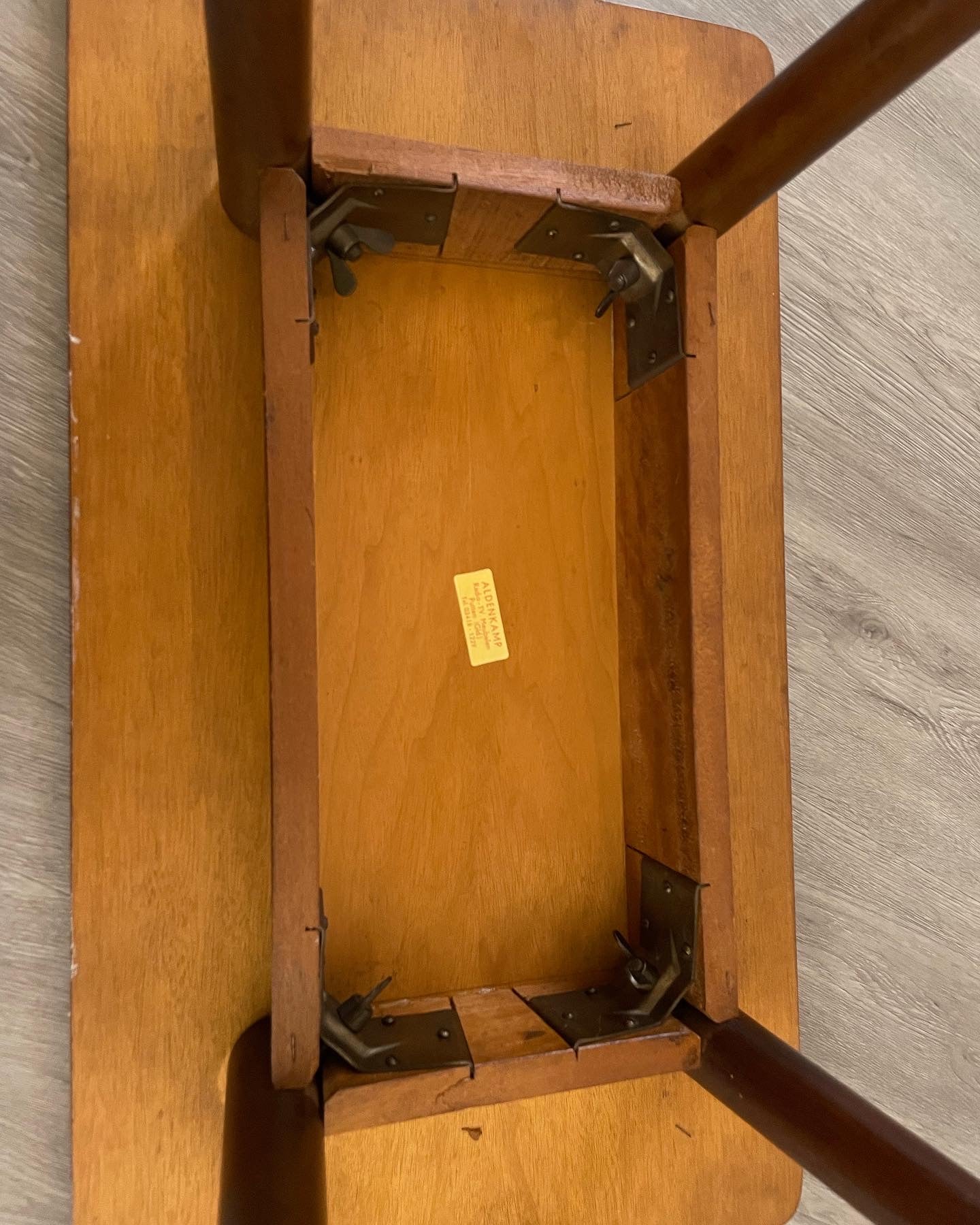 Vintage houten bijzettafel