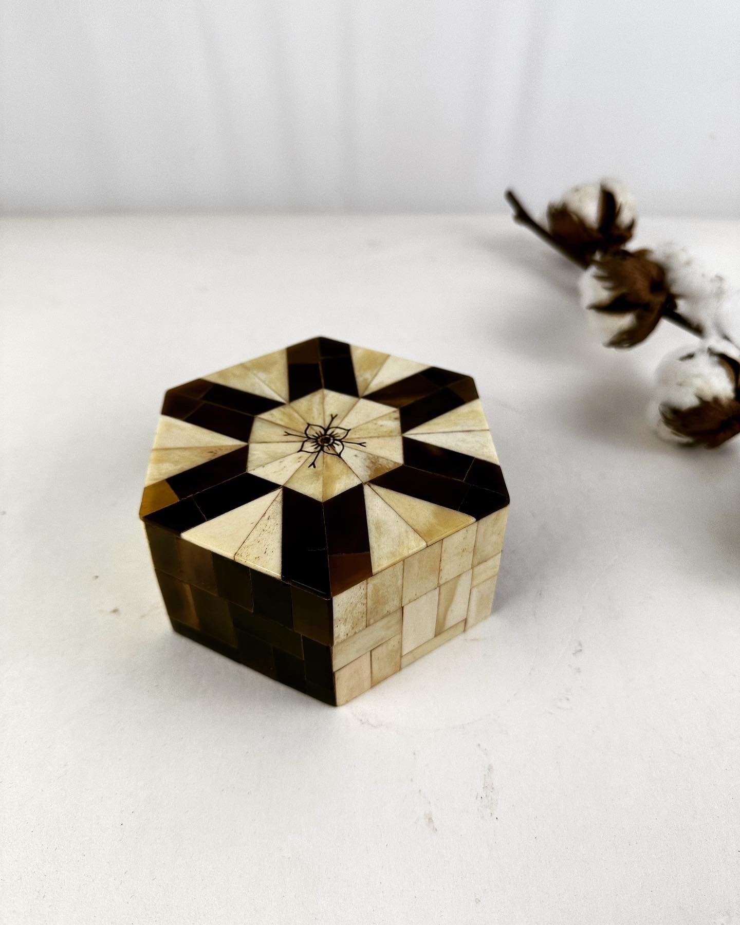 Doosje vintage parelmoerachtig