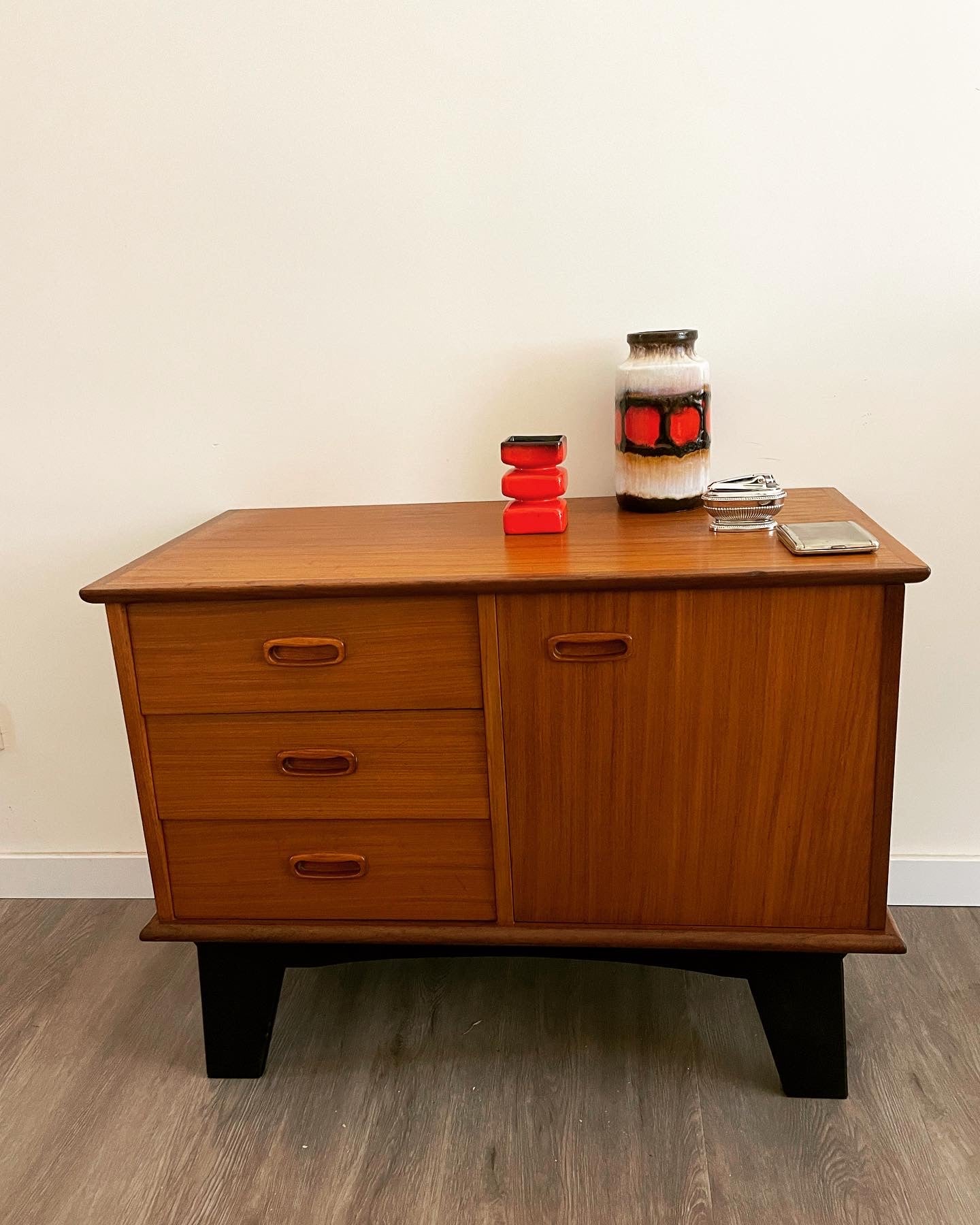 Vintage jaren ‘60 dressoir ladenkast