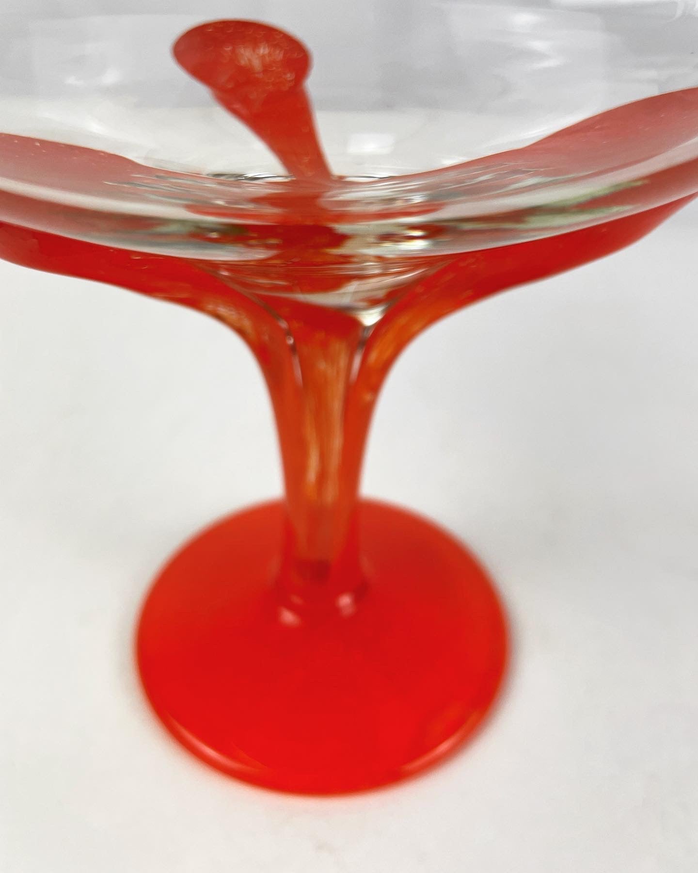 Glazen schaal op murano glazen voet