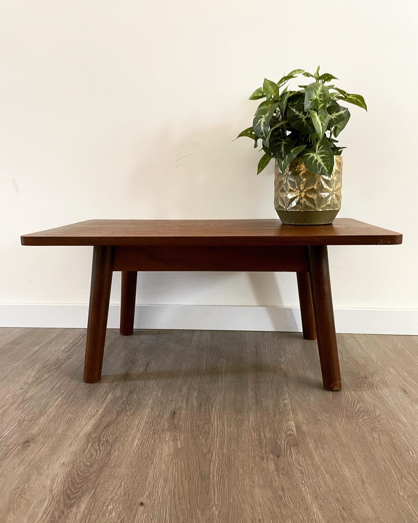 Vintage houten bijzettafel