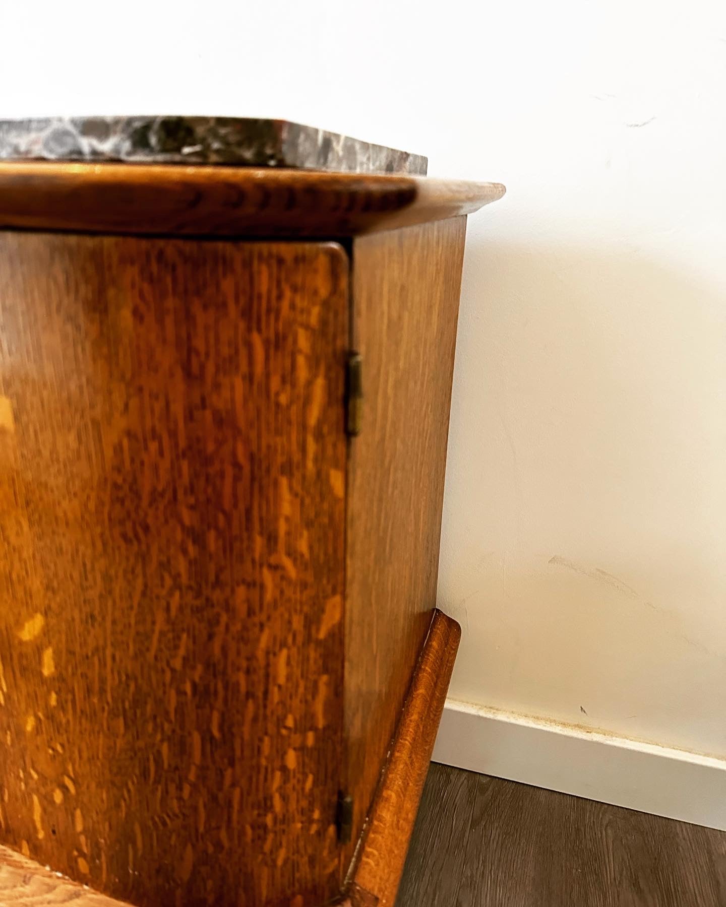 Art Deco Dressoirtje