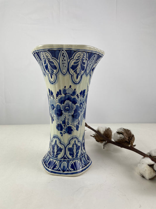 Delfts blauwe trompet vaas