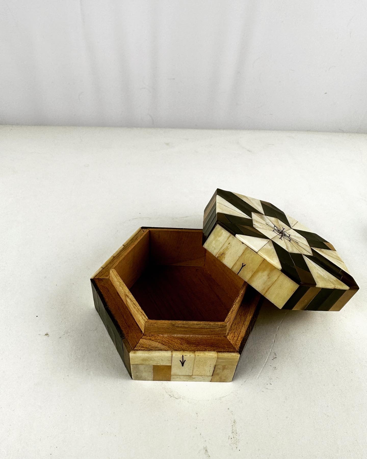 Doosje vintage parelmoerachtig