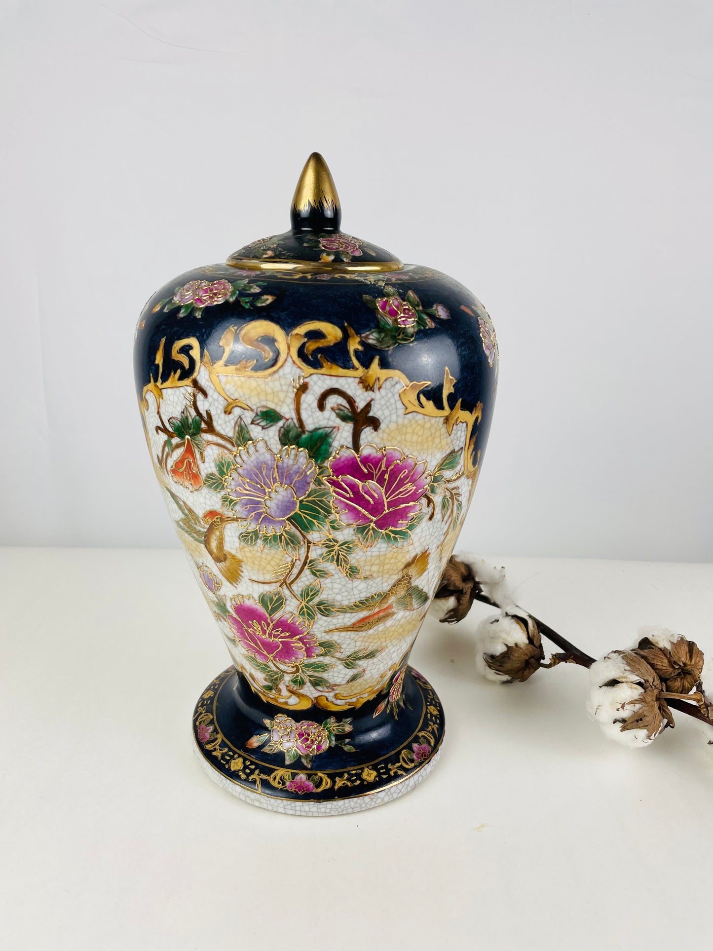 Vintage Chinese Vaas